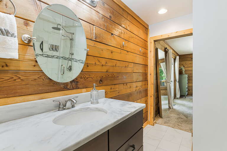Main Suite/Bedroom One - Attached Bathroom
