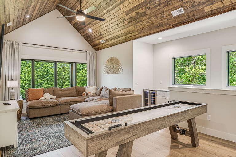 Upper Level Loft - Living Area, Smart TV, & Mini-Fridge