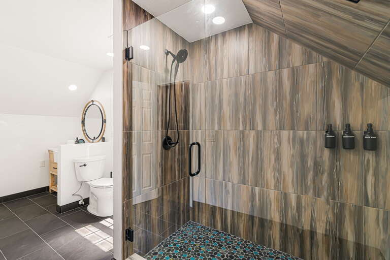 Shared Shower Bath
