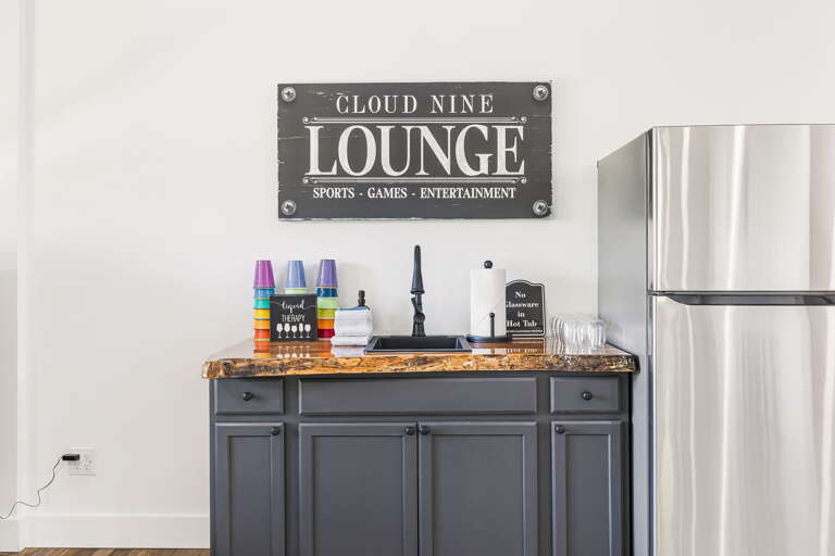 Mix Your Favorite Drink On the Wet Bar