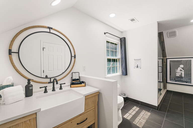 Upper Level - Shared Shower Bath