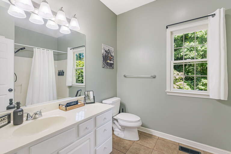 Main Level - Shared Full Bath