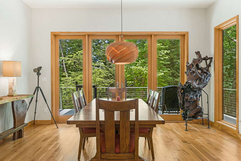 Dining w/ Natures Art Dining w/ Natures Art