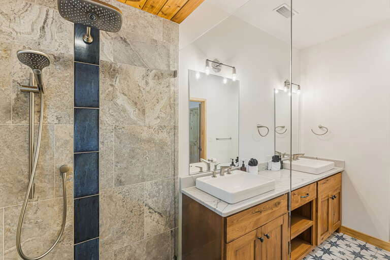 Main Suite/Bedroom One - Attached Shower Bath