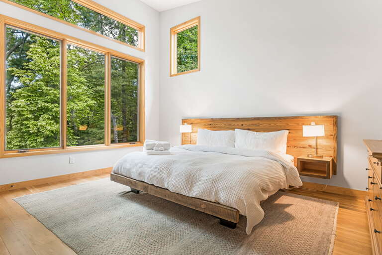 Upper Level - Main Suite/Bedroom One - King Bed w/ Smart TV