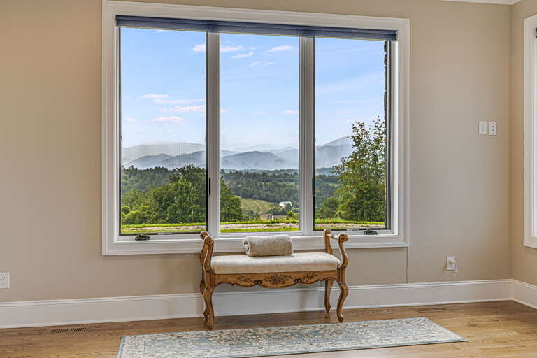 Beautiful Mountain Views From Every Window