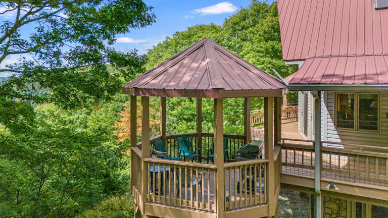 Gazebo Sitting Area w/ Gas Grill