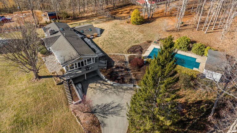 Parking & Driveway