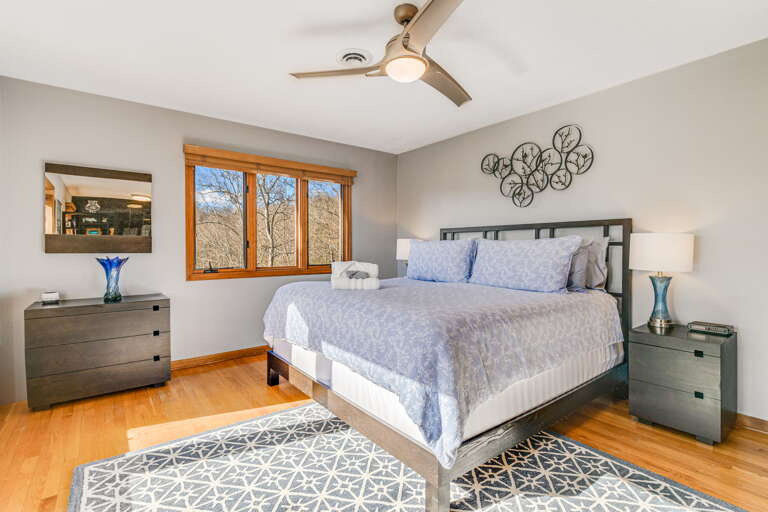 Main Suite/Bedroom One - King Bed Main Suite/Bedroom One - King Bed