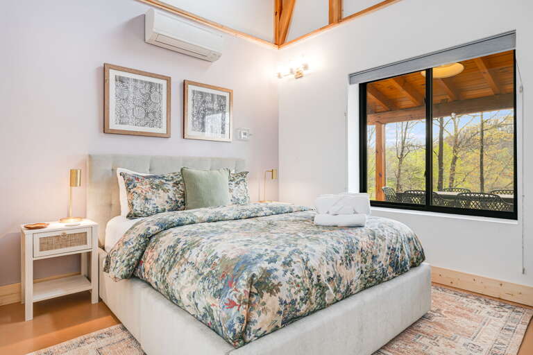 Bedroom Two - Queen Bed Bedroom Two - Queen Bed