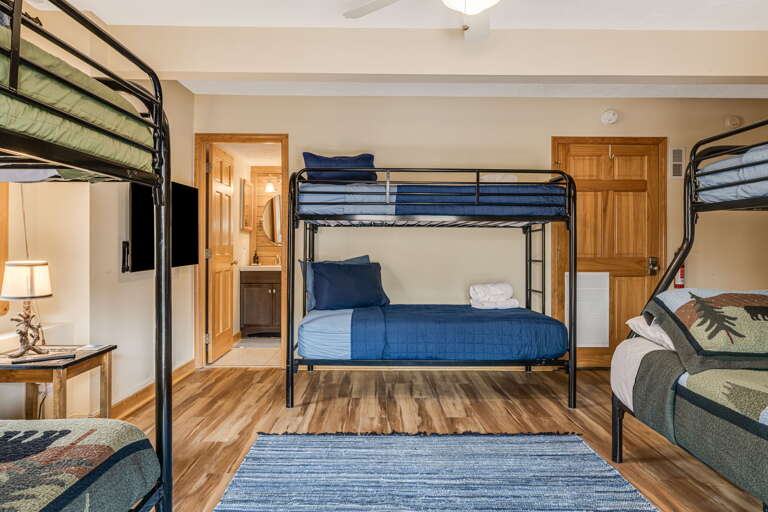 Bedroom Three - 5 Twins and 1 Queen (Bunks)