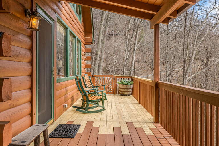 Upper Level Deck w/ Rocking Chairs Upper Level Deck w/ Rocking Chairs