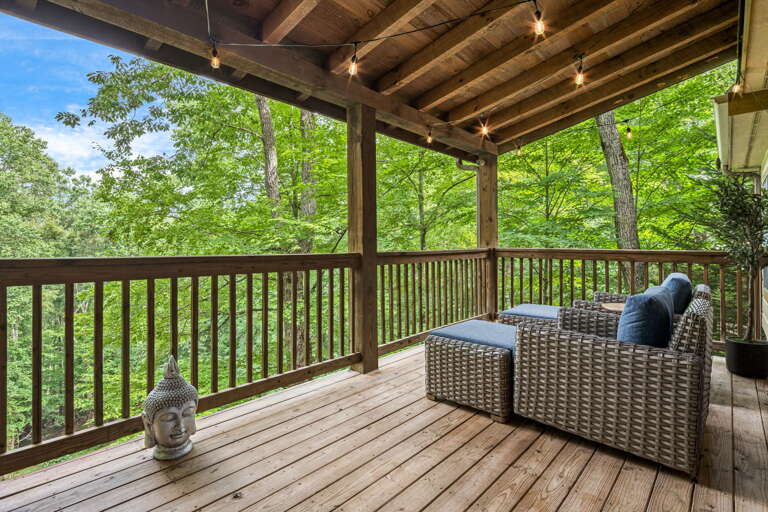 Tranquil Treehouse Vibes