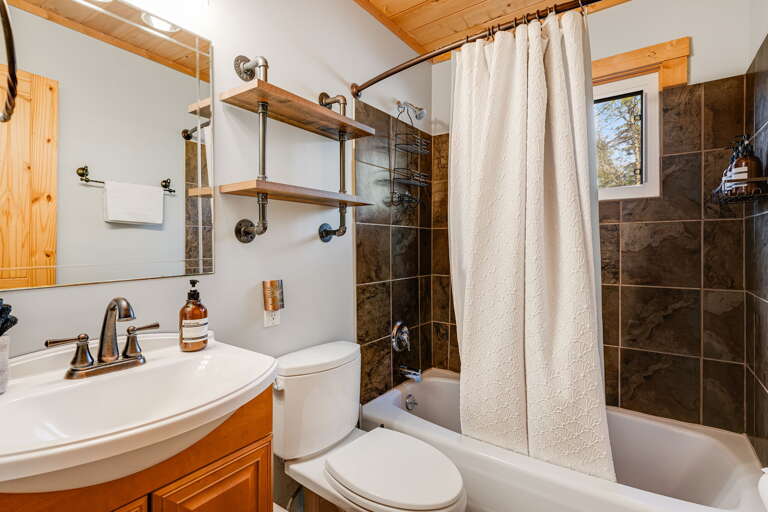 Main Level - Shared Full Bath