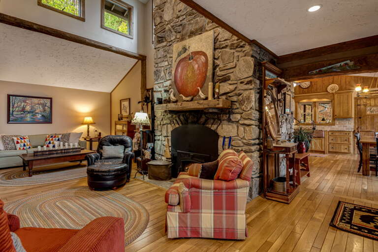 Welcome To Chestnut House! Welcome To Chestnut House!