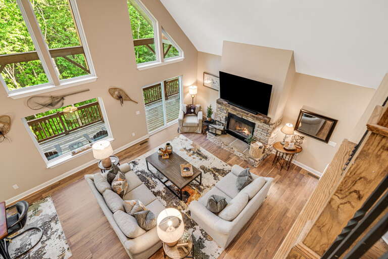 Living Area w/ Smart TV