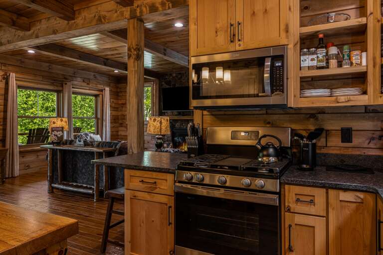 Fully Equipped Kitchen w/ Stainless Steel Appliances