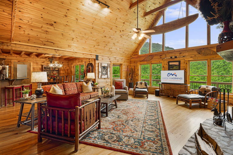 Living Area w/ Smart TV