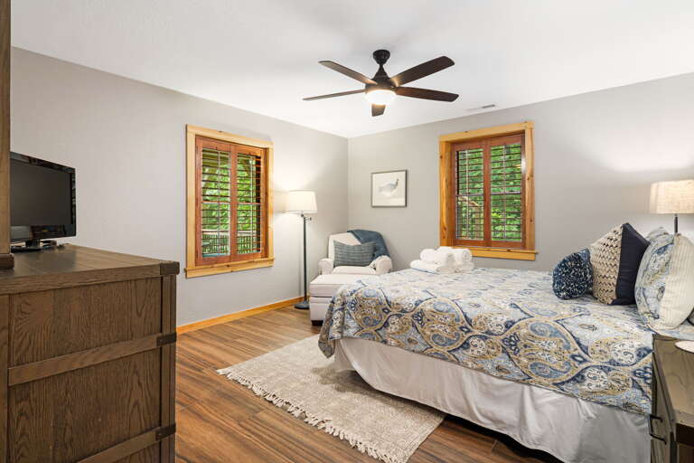 Lower Level - Bedroom Four - Queen Bed