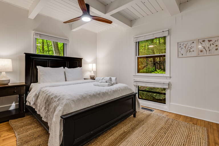 Main Level - Bedroom One - Queen Bed