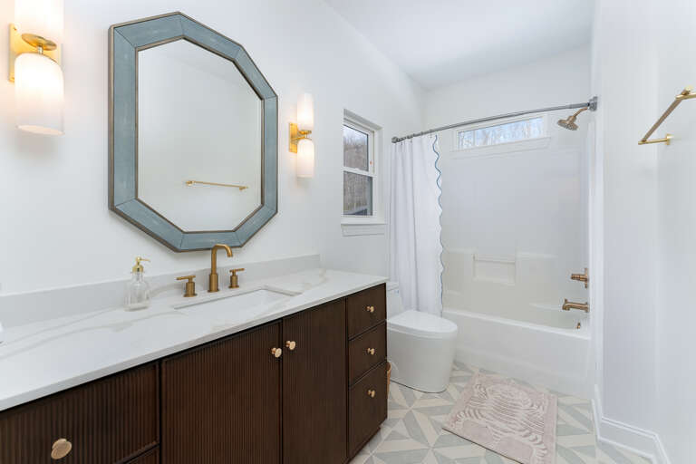 Main Level - Shared Full Bath