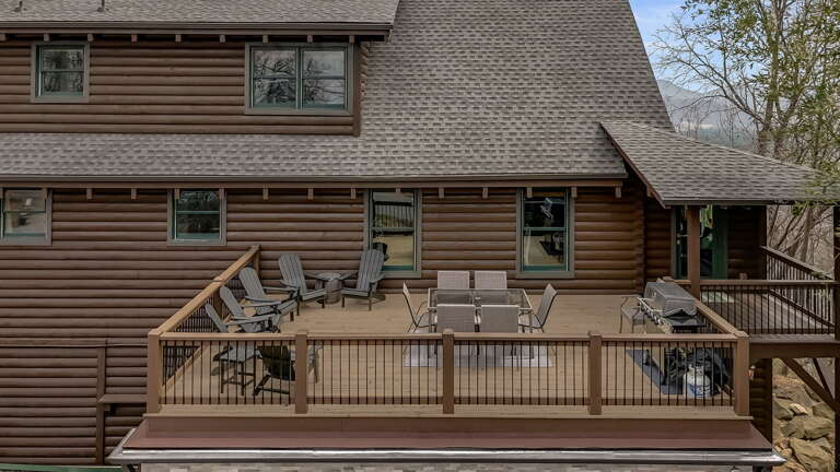 Deck-Side Entertainment