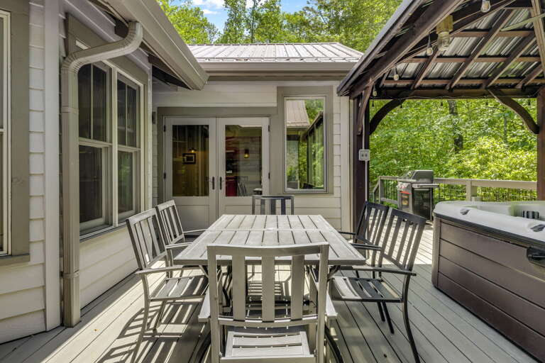 Dine Al Fresco On the Back Deck