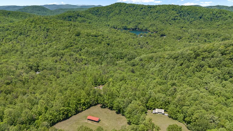 Surrounding Landscapes