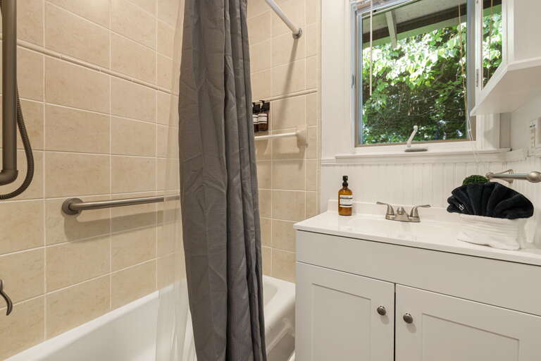 Main Level - Shared Full Bath