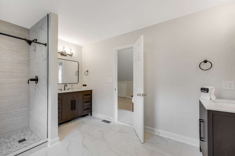 Attached Shower Bath w/ Dual Vanities