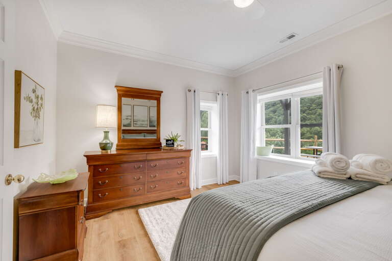 Bedroom Four - King Bed