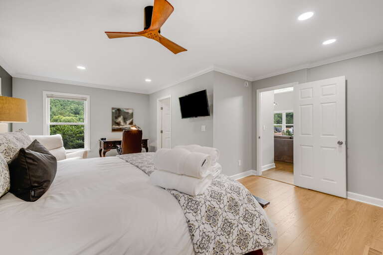 Main Suite/Bedroom One - King Bed w/ Smart TV & Attached Shower Bath
