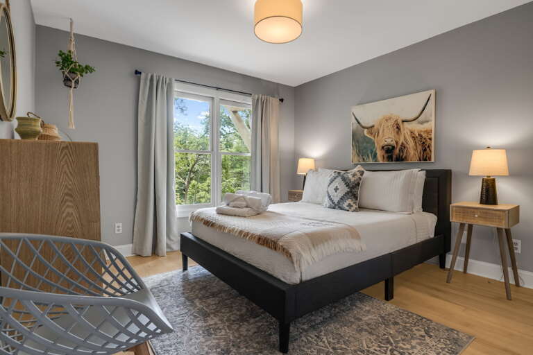 Main Level - Bedroom One - Queen Bed
