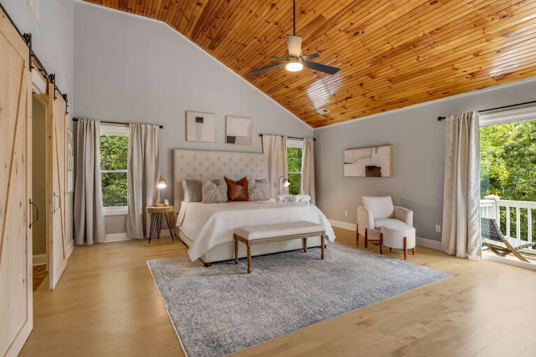Upper Level - Main Suite/Bedroom One - King Bed