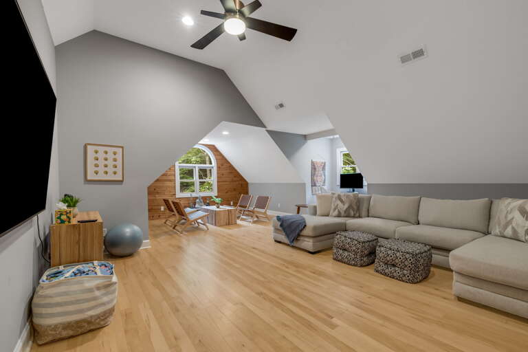 Loft Area w/Vaulted Ceilings, TV, and Dedicated Workspace