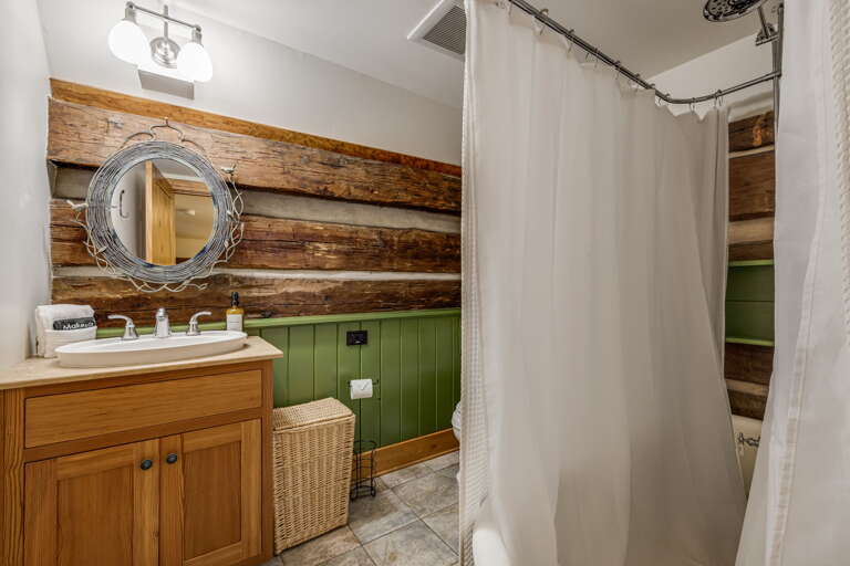 Shared Full Bath
