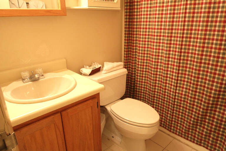 1st Floor Bathroom