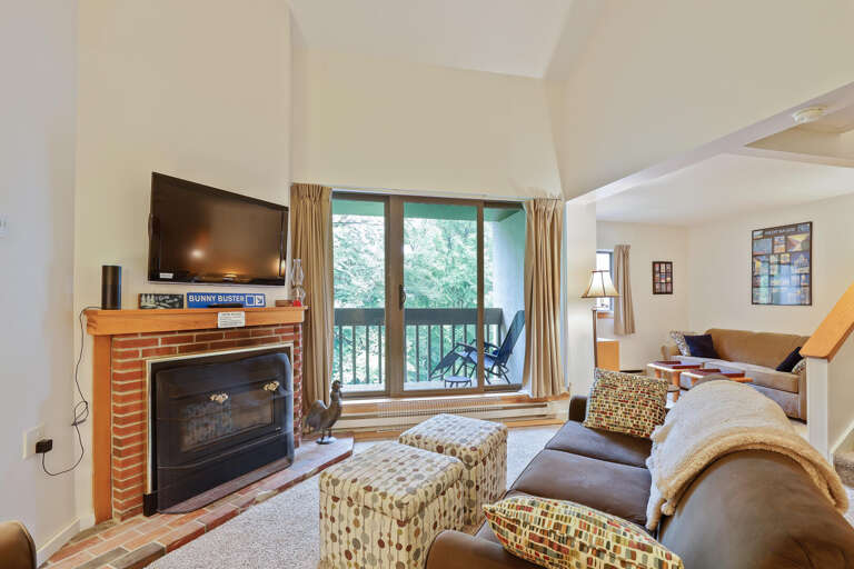 Pinnacle B18 Modern 3 Bedroom Condo in Killington, VT Sleeps 8