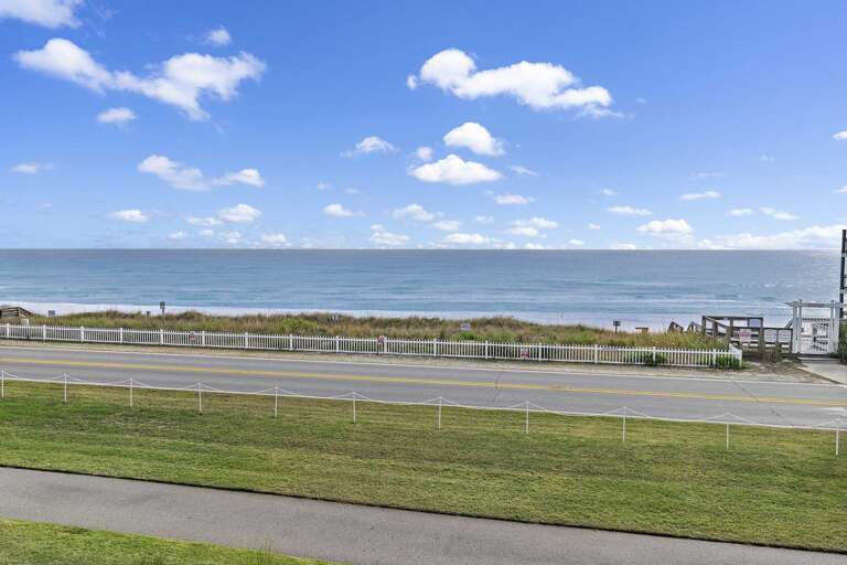 where do people stay in destin