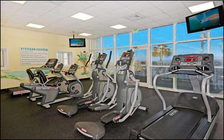 Majestic Sun 1011A  Amazing Views , Diamond Floor plan Condo 2