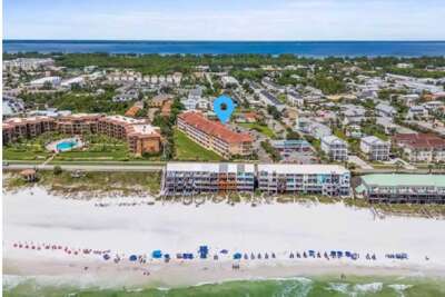 STeps to the beach with beach service 2 king +bunk