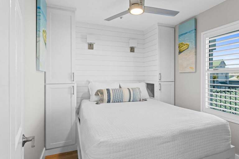 	"Granite counters, deep sink, & Gulf views = the trinity of 'Worth-Cooking-On-Vacation.'"