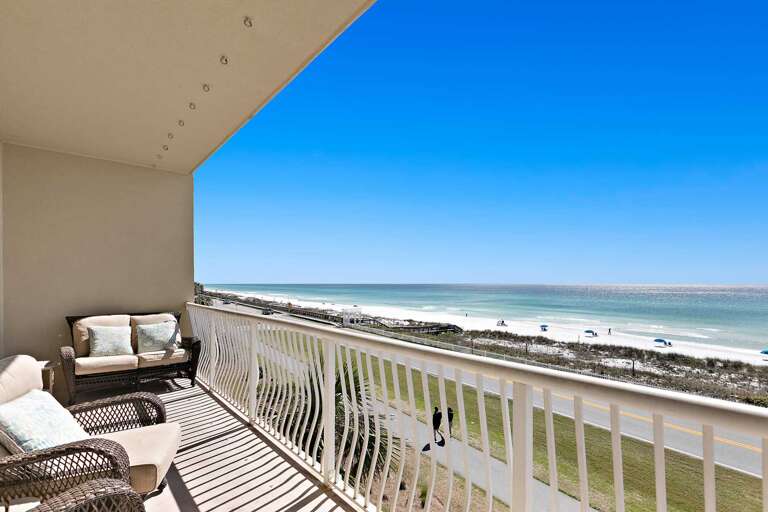 Is beach retreat in destin pet friendly? Yes
