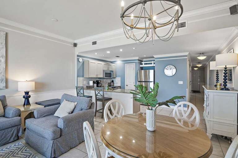 beach retreat 407 dining