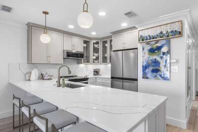 Maravilla 4306 remodeled top to bottom  everything is new     Bed