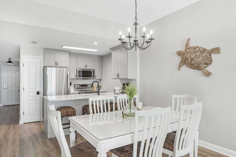dining room at  beach retreat 406