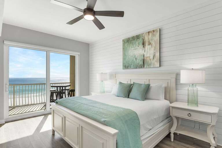 Master bedroom Beach retreat 406