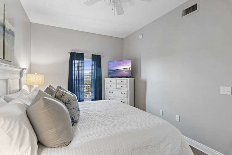 guest bedroom at brt 311