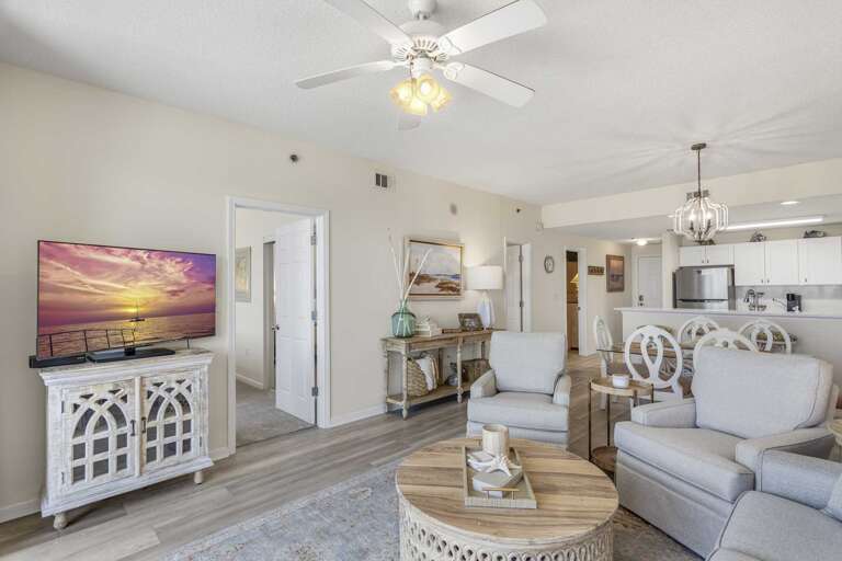 leeward key 305 lliving room