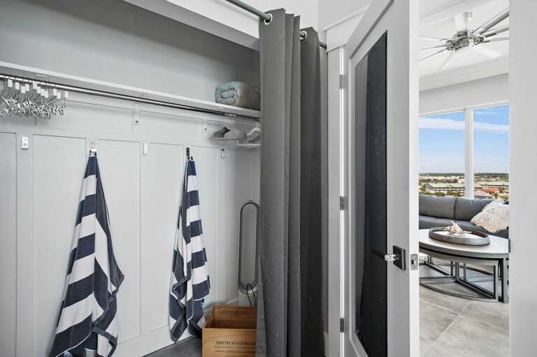 closet master bedroom